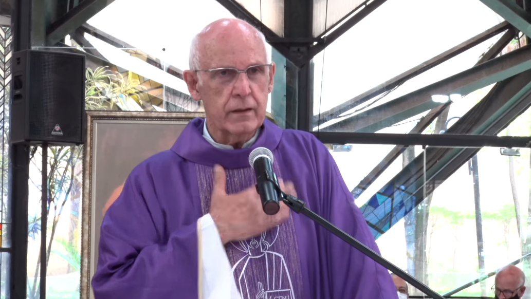 Padre Julio Lancellotti: solidariedade em movimento - Portal do Envelhecimento